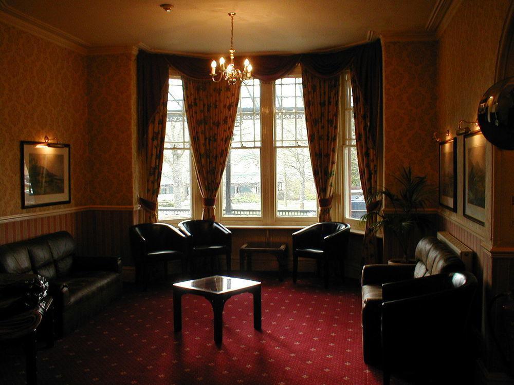 Glen Usk Hotel Llandrindod Wells Exterior photo